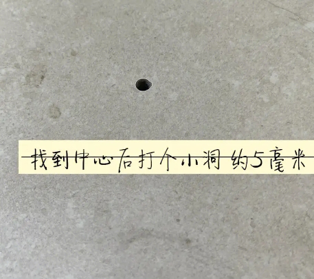 沅江瓷砖空鼓维修公司专业解答在瓷砖铺贴过程中，如果砂料搅拌不均匀，将会带来以下问题